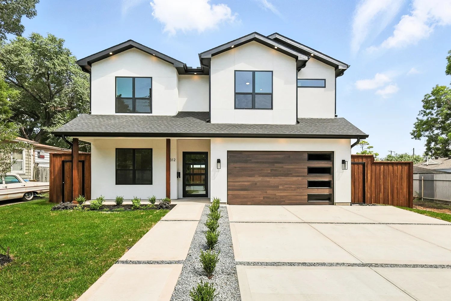 New construction home on Bombay Avenue, Dallas
